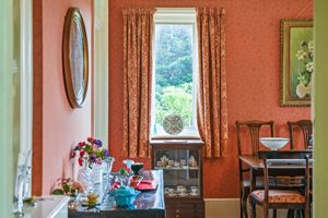 Dining room- click for photo gallery